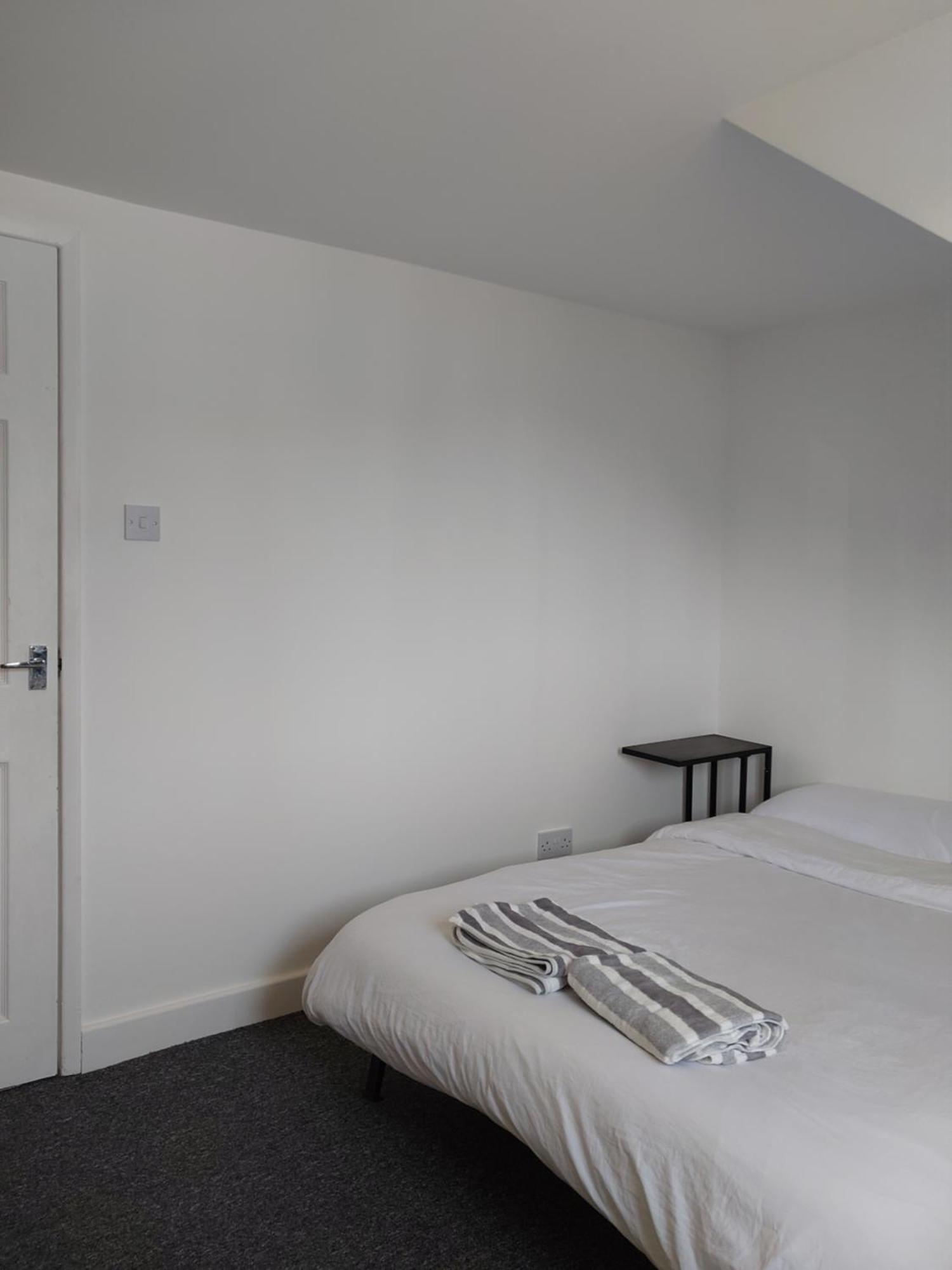 Joyful Room Rainham  Extérieur photo